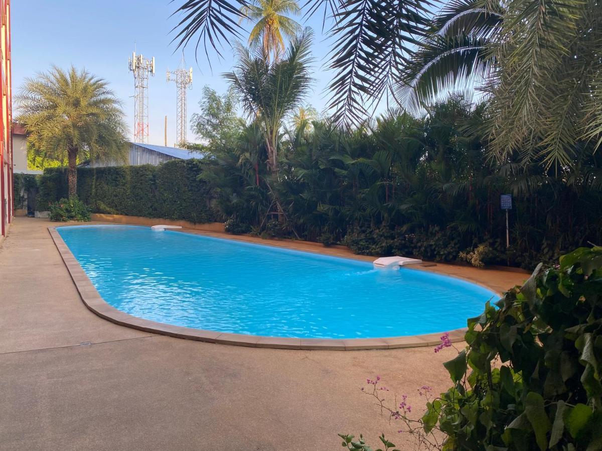 Ban Bo Sai Klang Aya Apartments In Mbc מראה חיצוני תמונה